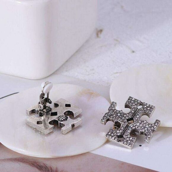 NWOT Tory Burch Silver T Logo Large  Crystal Clip-On Earrings - Picture 4 of 5